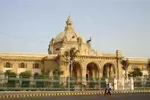 प्राइवेट स्कूलों में मनमानी फीस पर अंकुश लगाने वालाविधेयक हुआ पास, ये हैं खास बातें