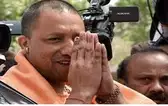 सीएम योगी पहुंचे लखनऊ पुलिस लाइन, मल्टी स्ट्रोरी बिल्डिंग बनाने के दिए निर्देश