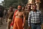 आत्मदाह की धमकी देने वाले संत परमहंस दास भेजे गए जेल
