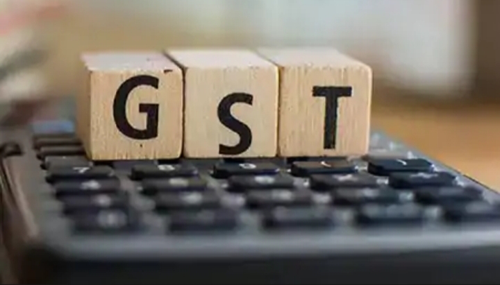 GST काउंसिल की बैठक में हुए ये 4 बड़े फैसले सबसे बड़ी राहत छोटे कारोबारियों, जानिए किसको क्‍या मिला