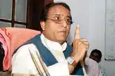 आजम खान बोले- पिछले 5 साल में संवैधानिक संस्थाओं की गरिमा गिरी