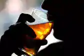 सुर्खियां प्रमुख अखबारों की