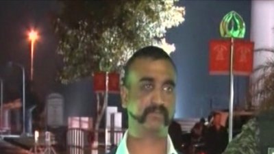 विंग कमांडर अभिनंदन की हुई वतन वापसी, भारत की सरजमीं पर रखा कदम