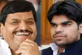 फिरोजाबाद में टकराएंगे चाचा-भतीजा
