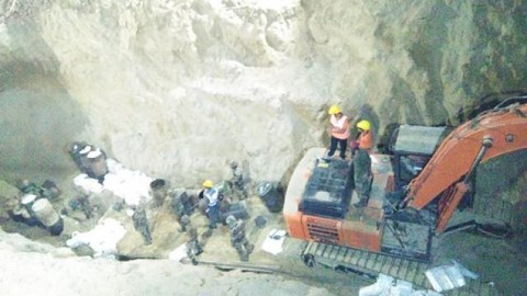 बोरवेल में ही दबंगई गई सीमा की सांसे, ऑपरेशन रुका सेना वापस लौटी /इनपुट - सलमान 