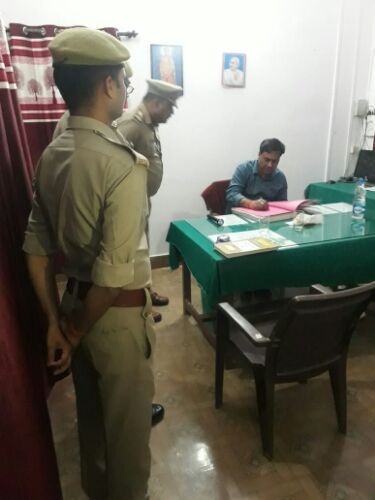 डॉ0 राकेश सिंह द्वारा जनपद बहराइच के सुजौली थाने का निरीक्षण किया गया आगामी लोकसभा