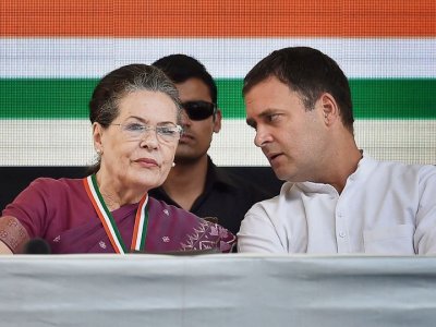 शास्त्री भवन में आग: राहुल गांधी का पीएम पर हमला, कहा- मोदी जी, जलती फाइलें आपको बचा नहीं पाएंगी