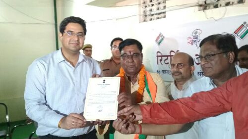 01 लाख 28 हज़ार 669 वोटों से विजयी रहे अक्षयवर लाल