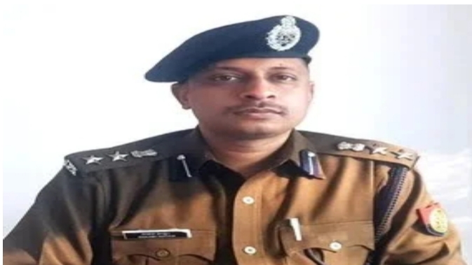 सत्यार्थ अनिरुद्ध का तबादला, शुलभ माथुर होंगे एसएसपी