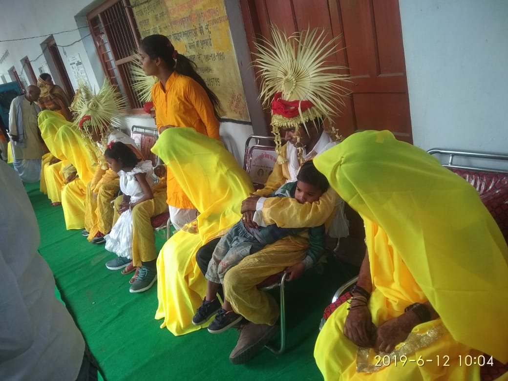 बाँदा में पटेल समाज के सामूहिक विवाह में 9 जोड़े परिणय सूत्र में बंधे