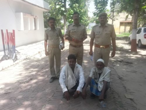 बहराइच :- बलवा व मारपीट के मुकदमे में 02 नफर  वांछित अभियुक्त  गिरफ्तार । रिपोर्ट :- दीपक कुमार।