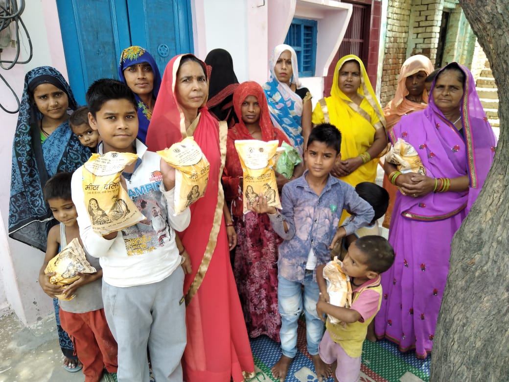 डीएम के निर्देश पर जिला कार्यक्रम अधिकारी के नेतृत्व में आज सभी आँगनवाणी केंद्रो पर मनाया ममता दिवस