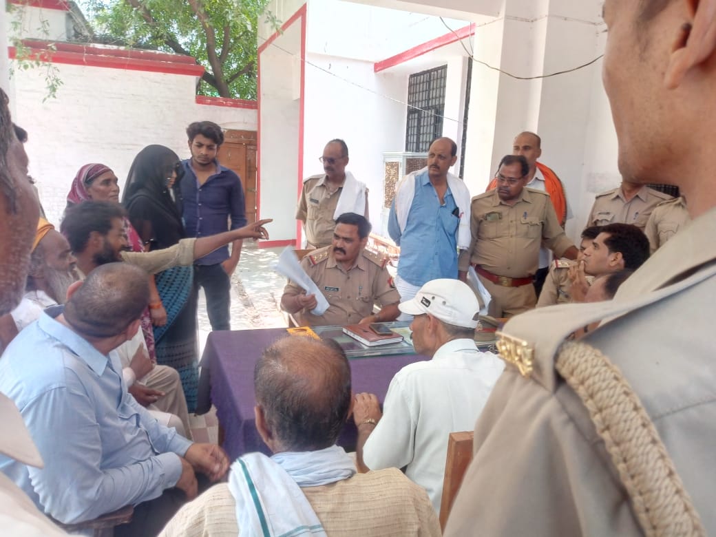 करछना थाना  क्षेत्र के चनैनी गांव में दुसरी बार चोरी के मामले में पुलिस का झोल