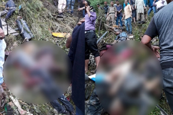 500 फीट गहरी खाई में गिरी बस, 32 की मौत, 28 घायल