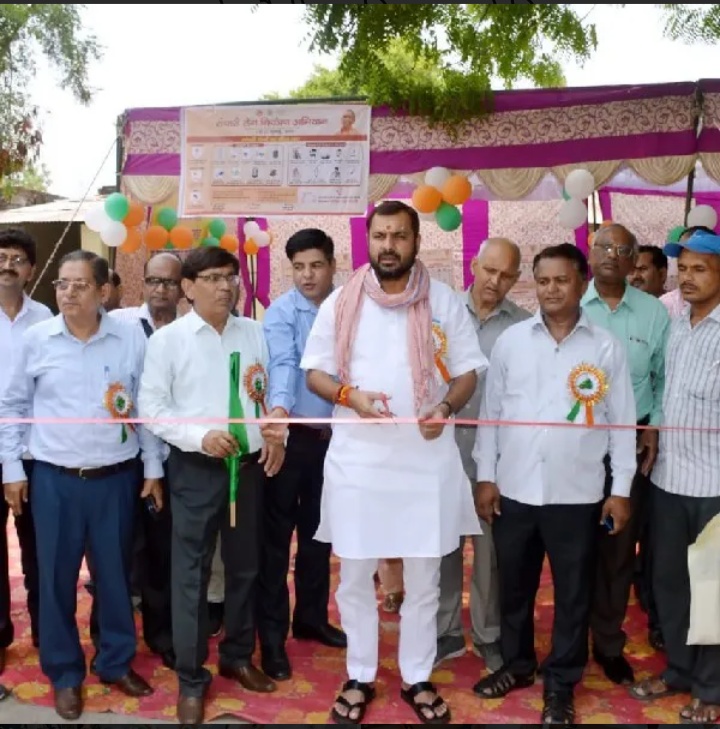 संचारी रोग नियंत्रण अभियान बाइक वाहन एम्बुलेंस रैली का भाजपा विधायक ने किया शुभारंभ