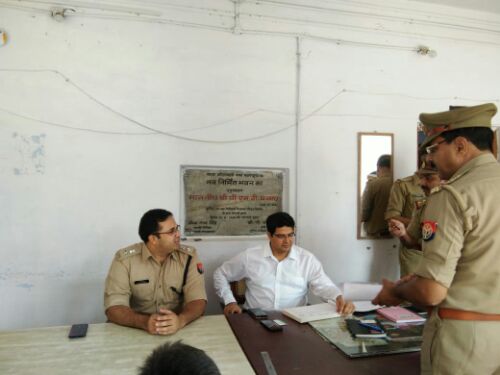 बहराइच दिनाक 06.07.19  को जनपद बहराइच के सभी थानो पर सम्पूर्ण समाधान दिवस का आयोजन किया गया ।   रिपोर्ट :- पंकज कुमार सिंह।