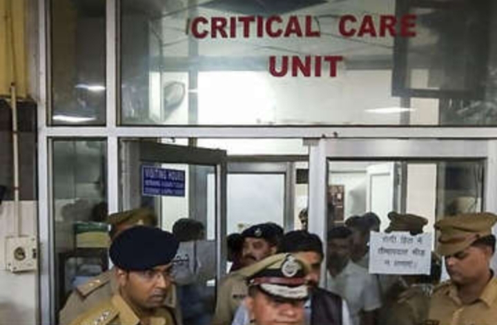रेप पीड़िता का मेडिकल बुलेटिन जारी, गिर रहा ब्लड प्रेशर, फेफड़ों में ब्लीडिंग से स्थिति गंभीर