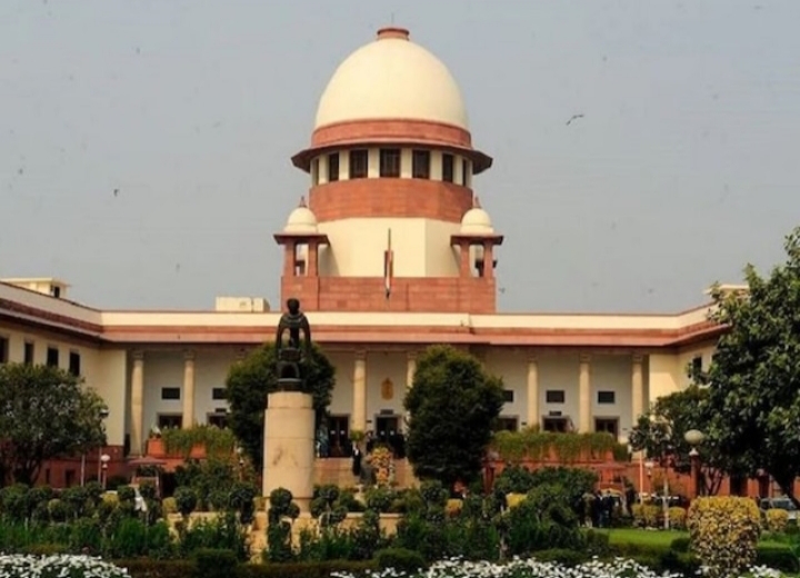 चिन्मयानंद मामला: यौन शोषण का आरोप लगाने वाली छात्रा के साथ सुप्रीम कोर्ट पहुंची यूपी पुलिस
