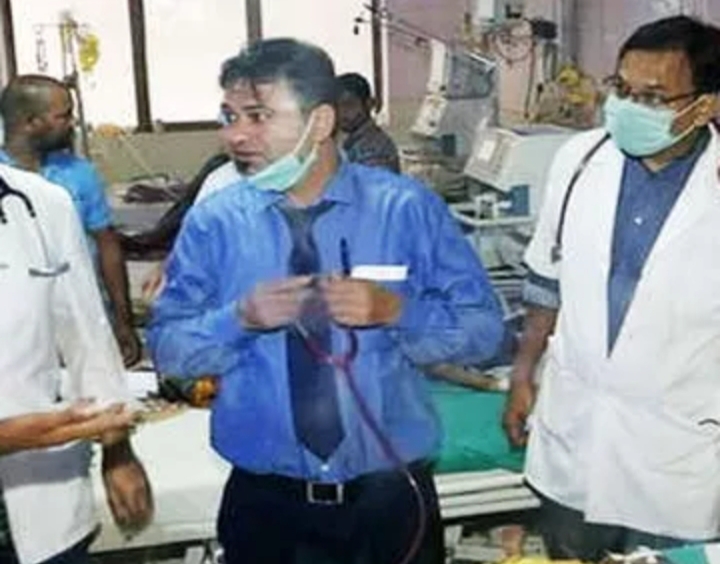 प्रमुख सचिव का खुलासा- डॉ कफील को नहीं मिली क्लीन चिट, 7 मामलों में चल रही है जांच