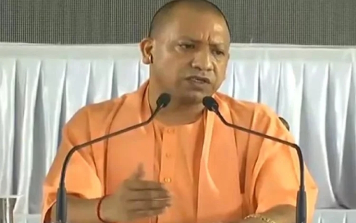 यूपी सरकार का दिवाली पर बड़ा फैसला, रात 10 बजे के बाद नहीं जला सकेंगे पटाखे